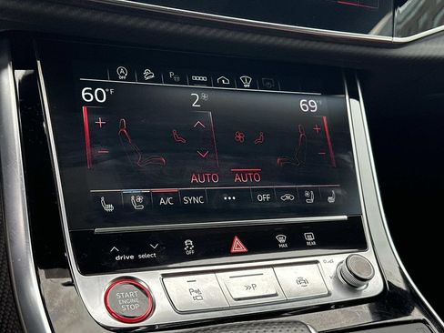 Used 2024 Audi SQ8 Prestige AWD/4WD image 25