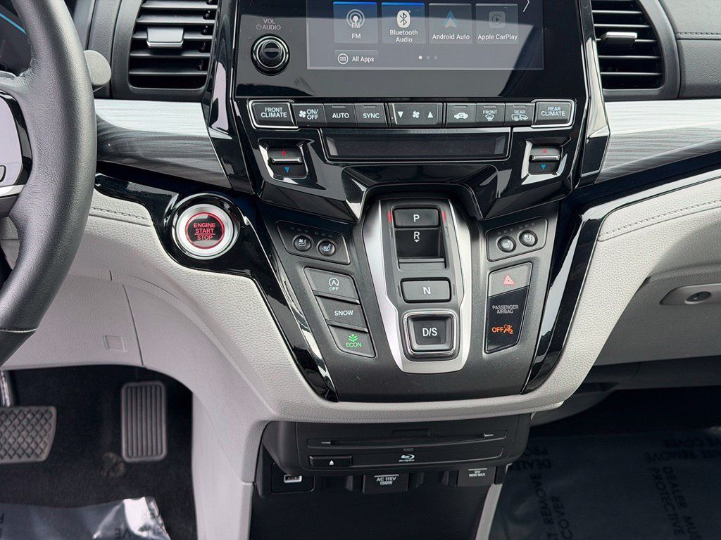 Used 2023 Honda Odyssey Elite image 18