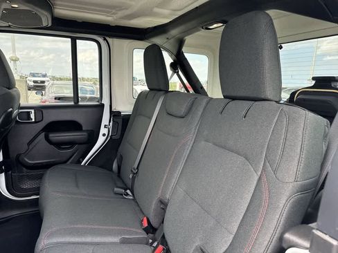 Used 2026 Jeep Wrangler Unlimited Rubicon AWD/4WD image 21