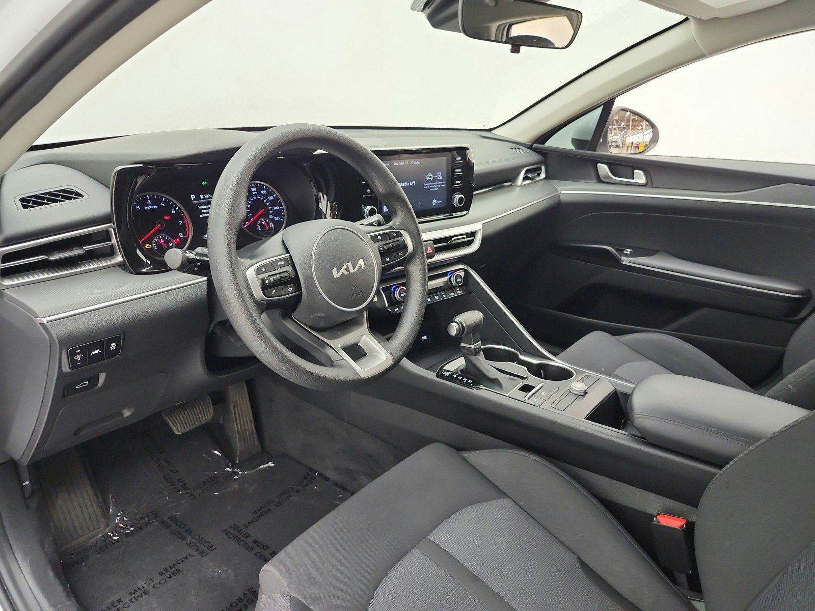 Used 2023 Kia K5 LXS FWD image 12