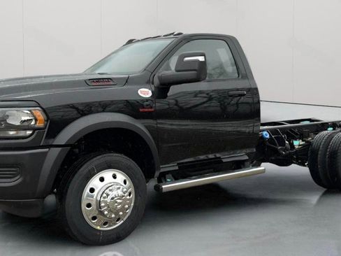 New 2024 RAM 4500 Tradesman image 7