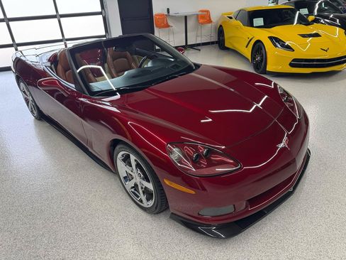 Used 2006 Chevrolet Corvette Convertible w/ Preferred Equipment Group RWD image 20