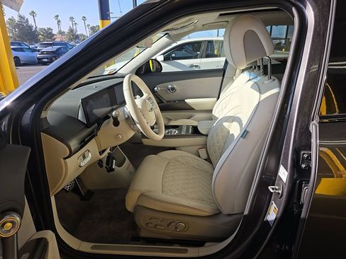 Used 2023 Genesis GV60 Performance AWD/4WD image 8