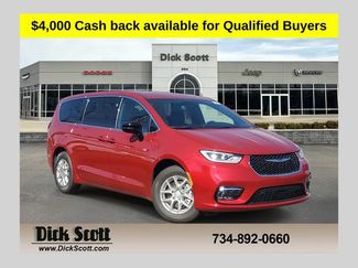 New 2026 Chrysler Pacifica Select 360° Tour