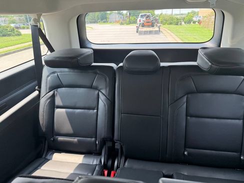 Used 2026 Lincoln Navigator L Premier AWD/4WD image 8