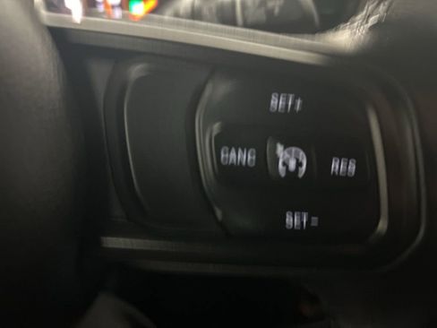 Used 2019 Jeep Wrangler Unlimited Sport S image 33