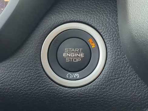 Used 2026 RAM 2500 Laramie AWD/4WD image 27