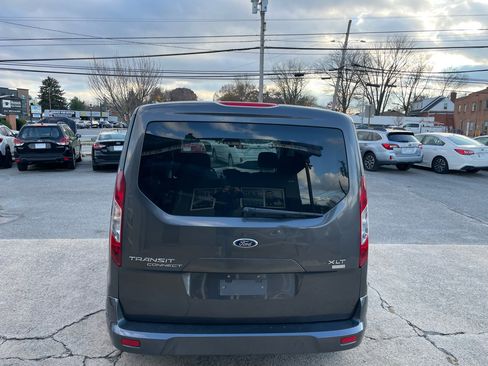 Used 2016 Ford Transit Connect XLT image 8