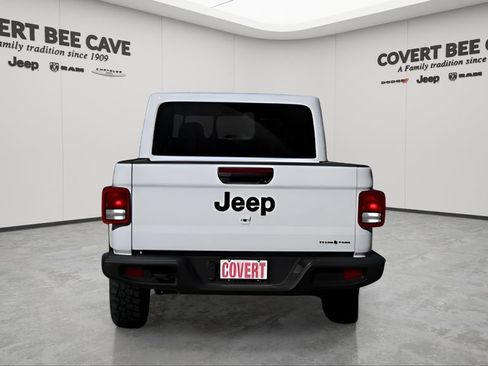 New 2026 Jeep Gladiator Sport image 4