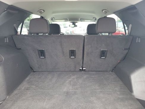 Used 2023 Chevrolet Equinox LT image 13