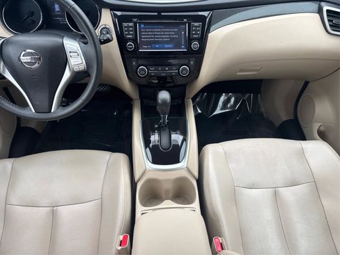 Used 2016 Nissan Rogue SL w/ SL Premium Package image 19