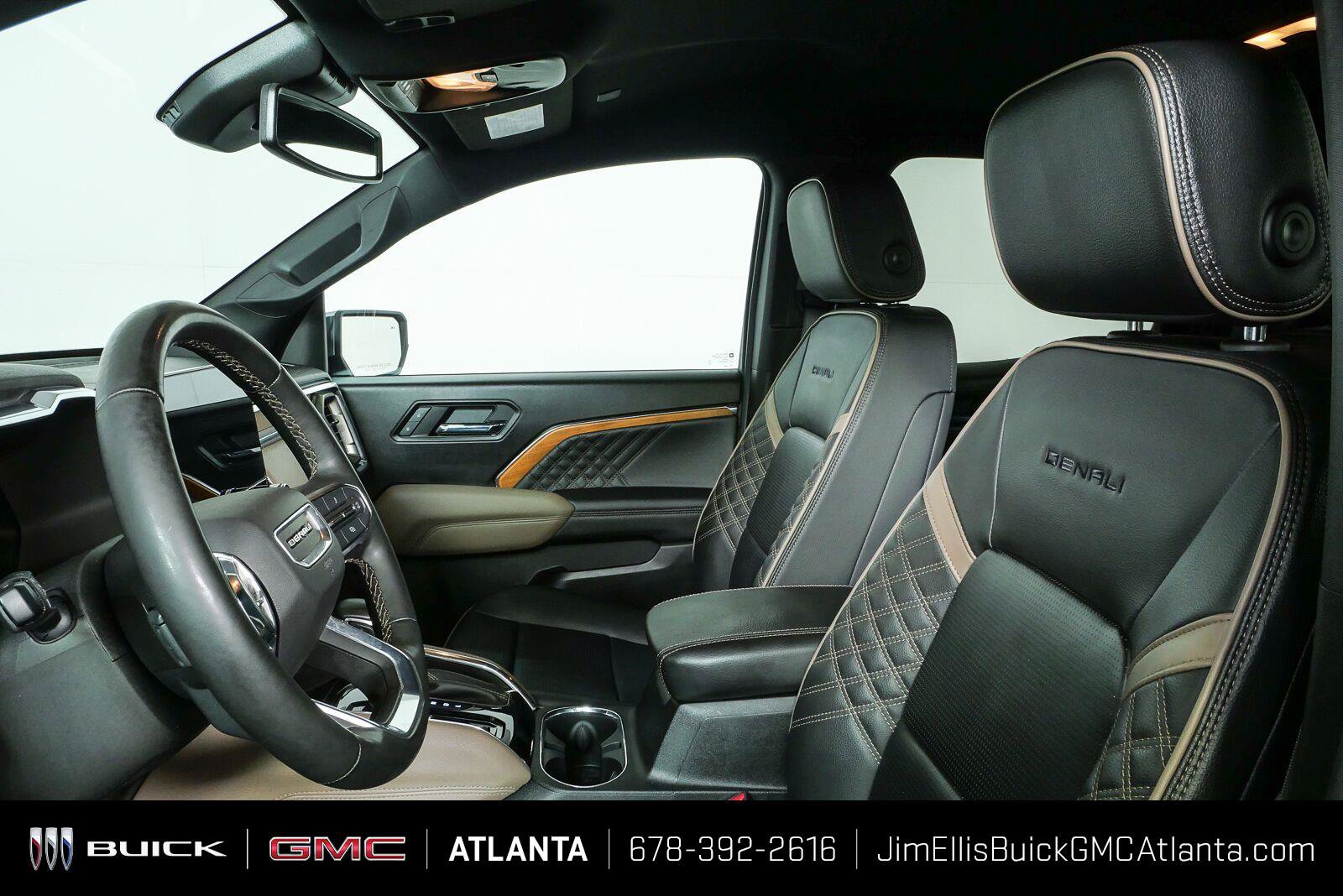 Used 2023 GMC Canyon Denali AWD/4WD image 6