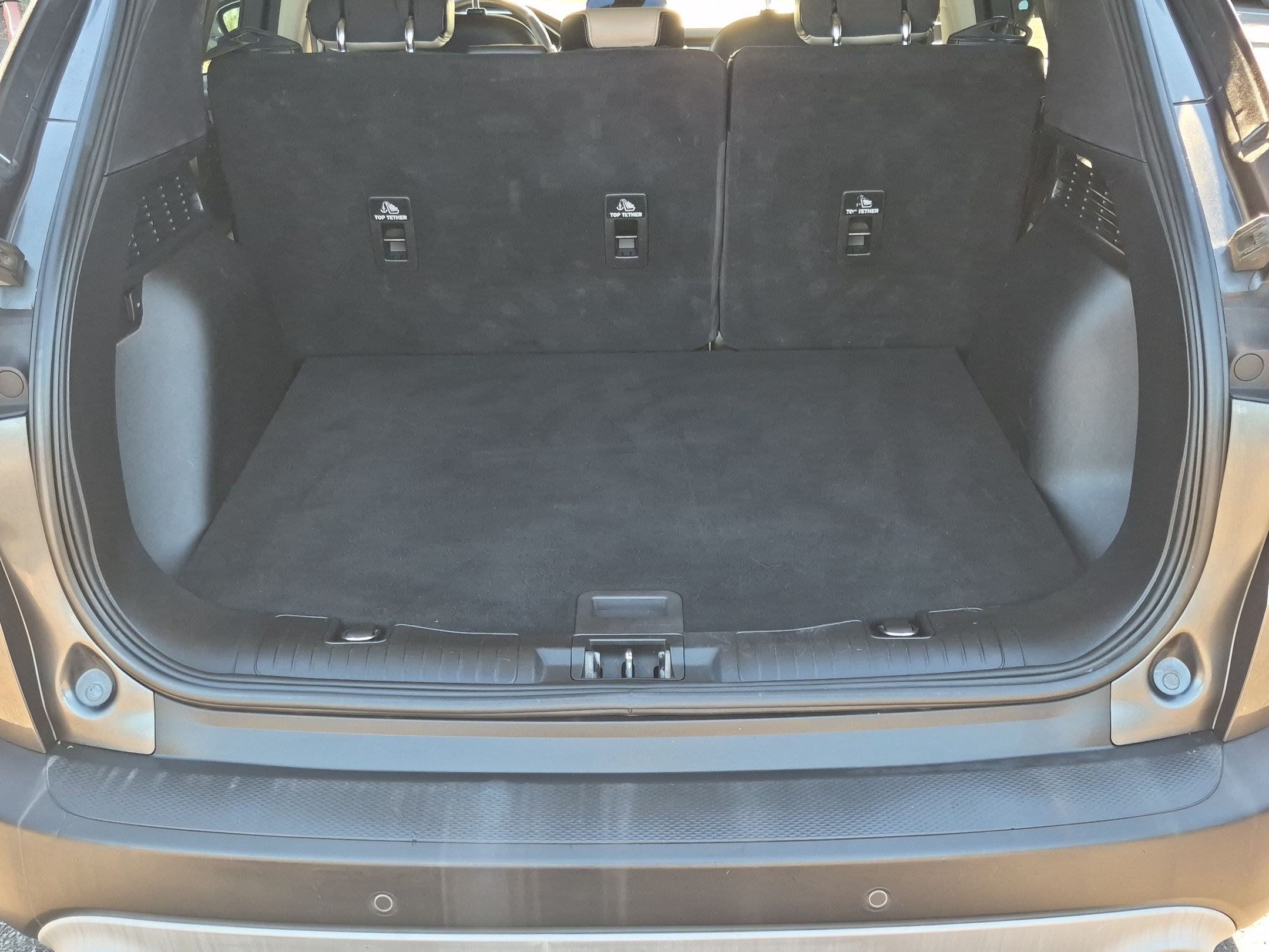 Used 2020 Ford Escape Titanium FWD image 7