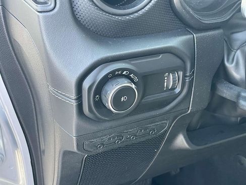 Certified 2024 Jeep Wrangler Unlimited Rubicon image 27