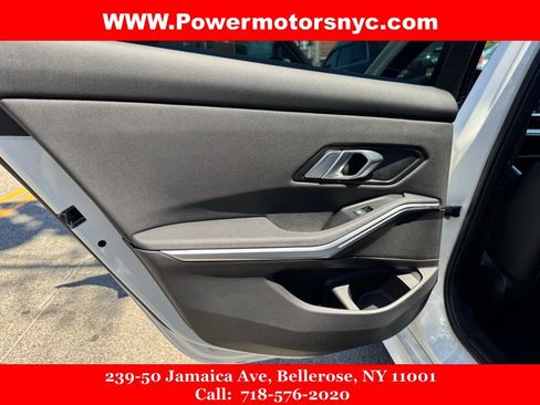 Used 2021 BMW 330i Sedan w/ Convenience Package RWD image 24