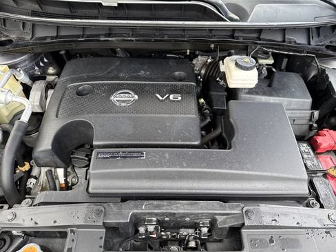 Used 2017 Nissan Murano Platinum w/ Platinum Technology Package AWD/4WD image 32