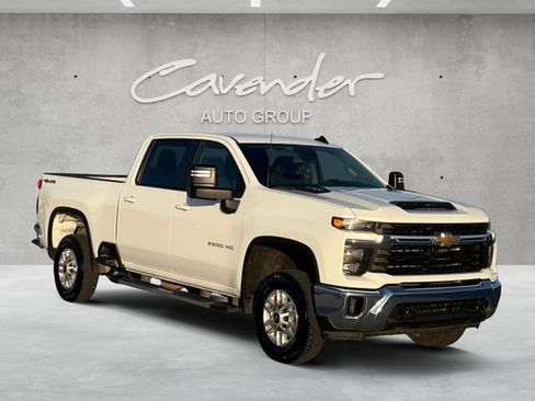 Used 2025 Chevrolet Silverado 2500 LT w/ Convenience Package image 2