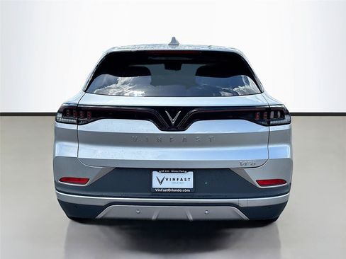 New 2025 VinFast VF 8 Plus AWD/4WD image 6