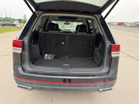 Used 2021 Volkswagen Atlas SE w/ Panoramic Sunroof Package FWD image 5