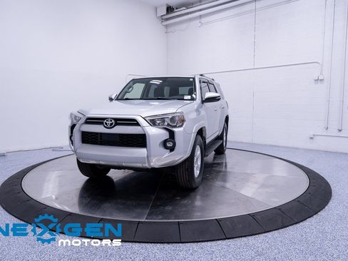 Used 2021 Toyota 4Runner SR5 Premium image 29