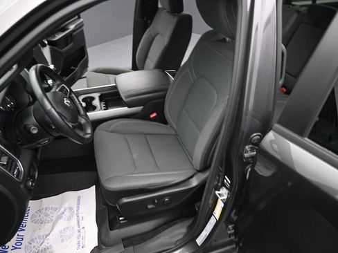 Used 2023 RAM 1500 Big Horn AWD/4WD image 19