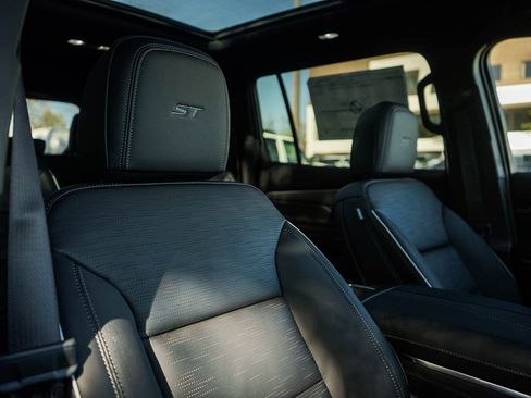 New 2026 Buick Enclave Sport Touring w/ Super Cruise Package image 12