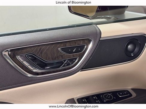 Used 2020 Lincoln Continental Reserve image 20