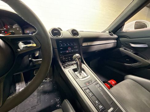 Certified 2021 Porsche 718 Cayman GT4 RWD image 24