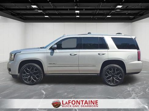 Used 2018 GMC Yukon Denali w/ Denali Ultimate Package AWD/4WD image 2
