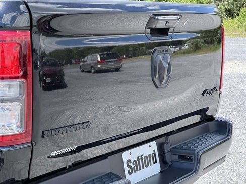 Used 2022 RAM 1500 Big Horn AWD/4WD image 11