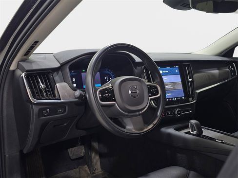 Used 2022 Volvo V90 B6 Cross Country w/ Advanced Package image 18