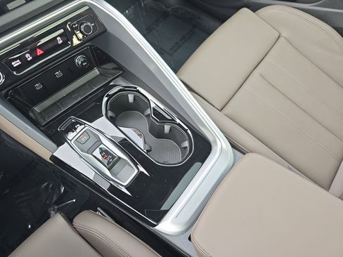 New 2025 Audi Q5 Premium Plus image 23