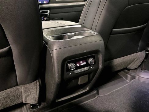Used 2025 Chevrolet Traverse High Country w/ LPO, Floor Liner Package AWD/4WD image 30