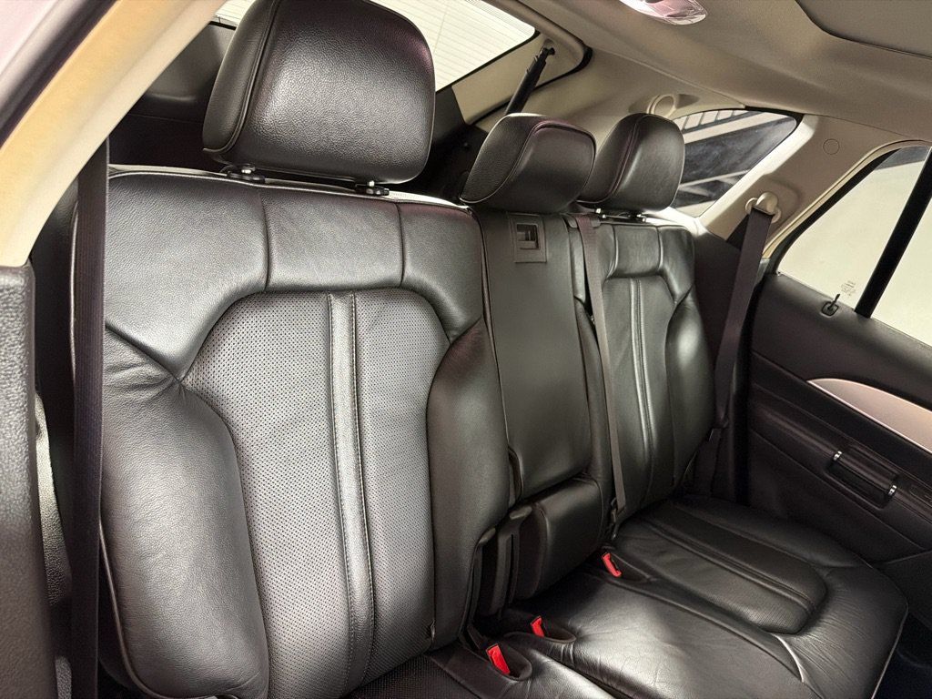 Used 2013 Lincoln MKX AWD image 23