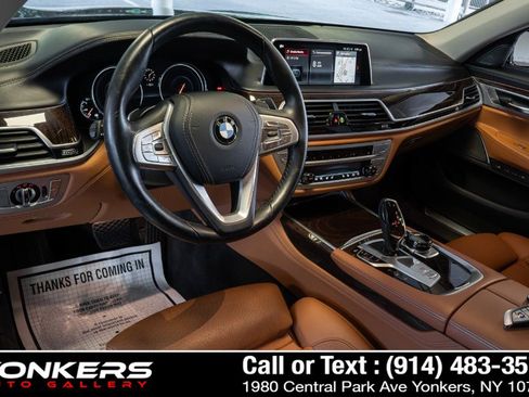 Used 2019 BMW 750i xDrive w/ Executive Package AWD/4WD image 44