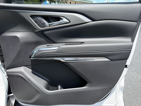 New 2026 Chevrolet Traverse LT w/ Driver Confidence Package FWD image 14