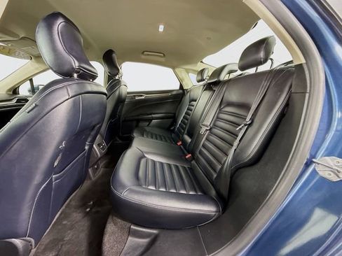 Used 2019 Ford Fusion SEL image 24