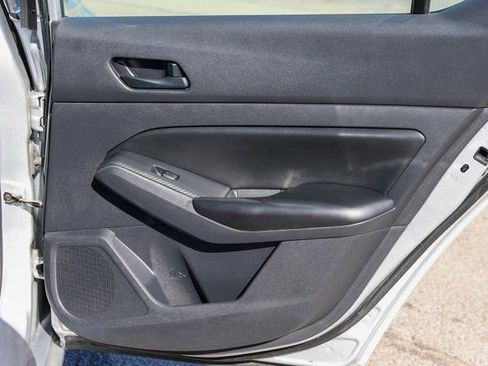 Used 2024 Nissan Altima 2.5 S image 15