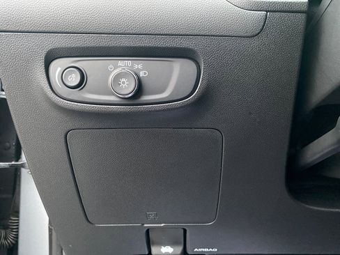 Used 2024 Buick Encore GX Sport Touring image 29