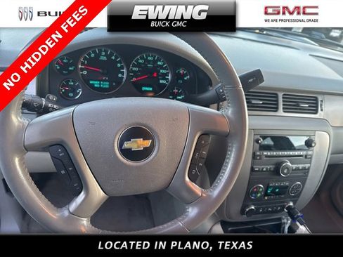 Used 2012 Chevrolet Suburban LT w/ Luxury Package image 7