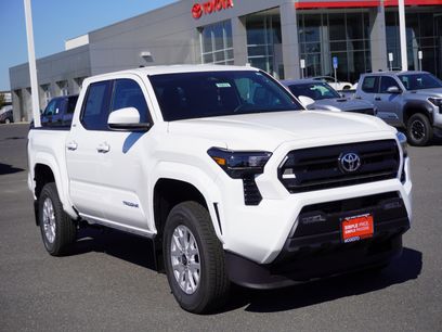 New 2026 Toyota Tacoma SR5