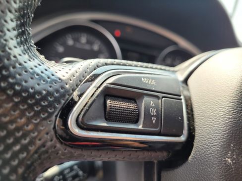 Used 2015 Audi Q7 3.0T S line Prestige w/ Sport Edition image 28