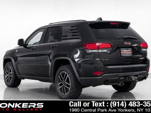 Used 2019 Jeep Grand Cherokee Trailhawk w/ Trailhawk Luxury Group AWD/4WD image 10