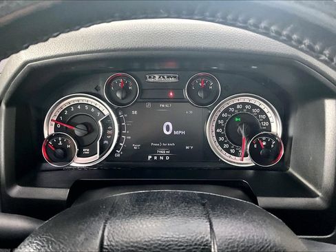 Used 2019 RAM 1500 Classic SLT AWD/4WD image 12
