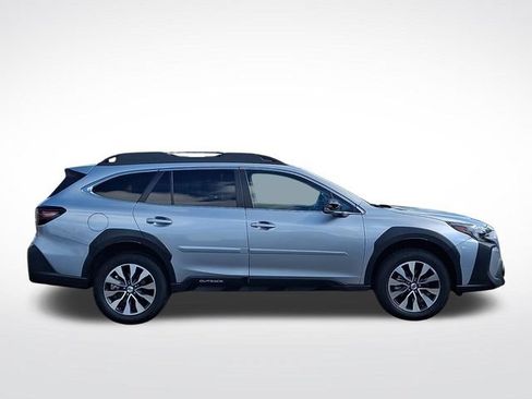 Used 2025 Subaru Outback Limited AWD/4WD image 7