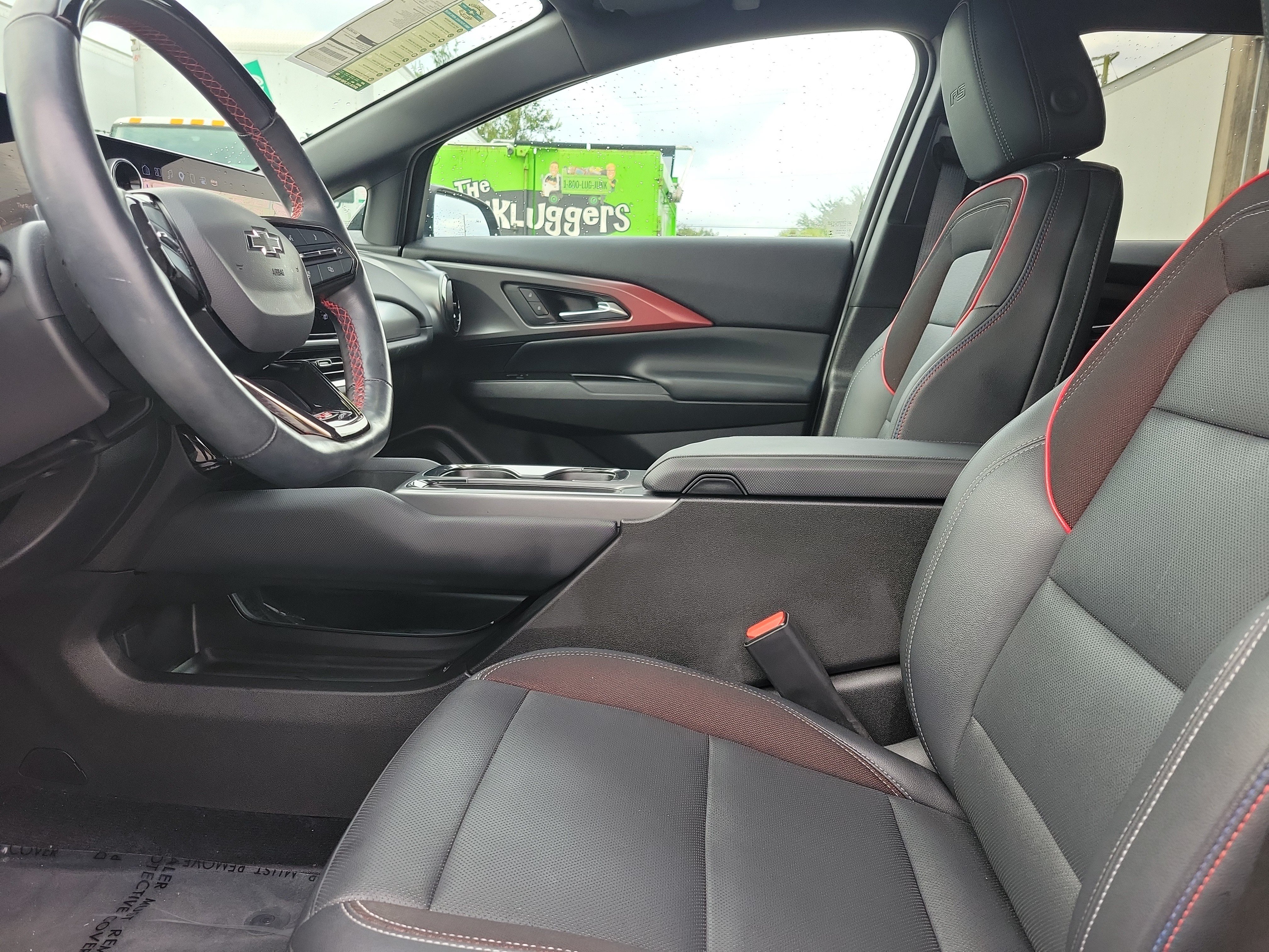 Used 2024 Chevrolet Equinox EV RS FWD image 20