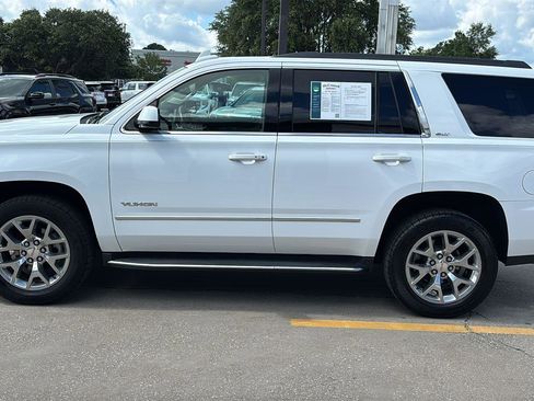 Certified 2018 GMC Yukon SLT w/ Open Road Package RWD image 4