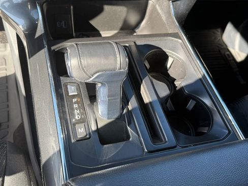 Used 2022 Ford F150 XLT w/ Equipment Group 302A High image 26