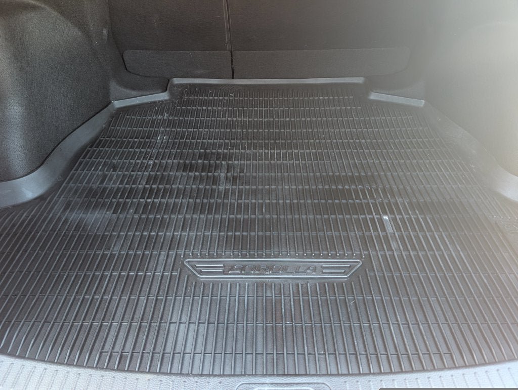 Certified 2023 Toyota Corolla LE FWD image 31