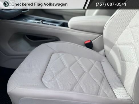Used 2026 Volkswagen Atlas SE AWD/4WD image 22